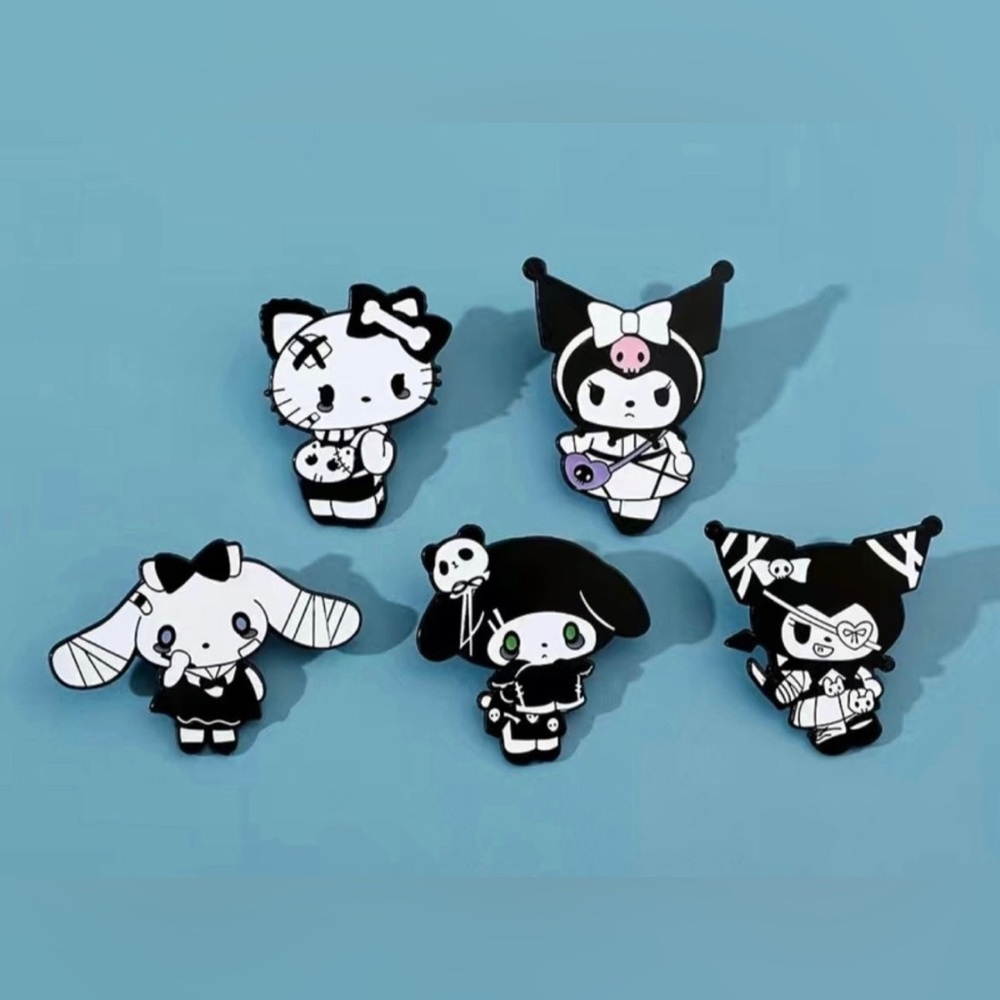 New! Sanrio Halloween Hello Kitty and Friends Enamel Pin Set of 5